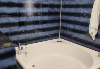 Sole nascente has rooms with a private hot tub