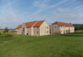 Canons Court Mews allows 18 year olds to book a room