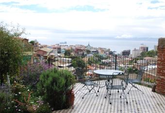 Casa Verde allows 18 year olds to book a room