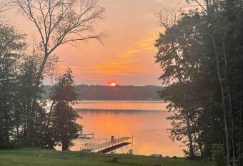 Sandy Shadow has Balcony rooms