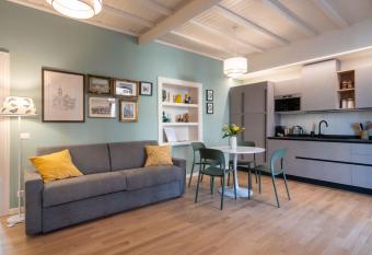 La Farfalla Blu - Boutique Apartment allows 18 year olds to book a room