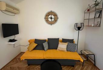 Apartman Stevan allows 18 year olds to book a room