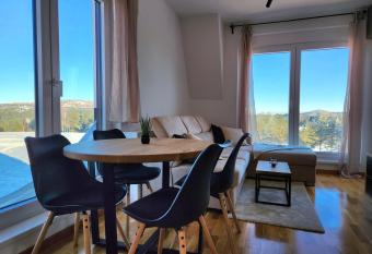 PoinT has Balcony rooms