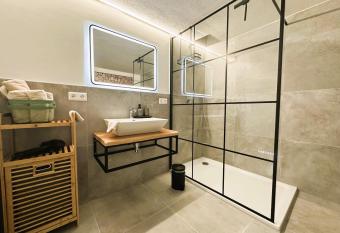 Rottweiler Ferienwohnung allows 18 year olds to book a room