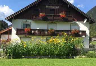 Wiestalerhof has Balcony rooms