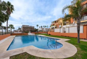 Urbanizaci  n jardines del mar has Balcony rooms