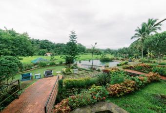 Samkara Restaurant and Garden Resort has Balcony rooms
