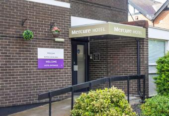 Mercure Bedford Centre Hotel allows 18 year olds to book a room