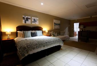 Marjaniek Wedding Venue & Guest House has Balcony rooms