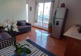 Depa Amadis con 2 habitaciones en Valle Alameda allows 18 year olds to book a room