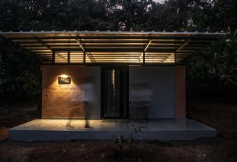 Tiny Snug Obelix By Tenpy has Balcony rooms