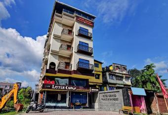 Hotel Grand Palace And Banquet has Balcony rooms