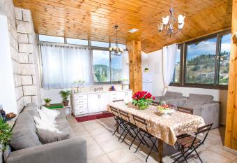 The Spirit Of Tzfat Villa allows 18 year olds to book a room