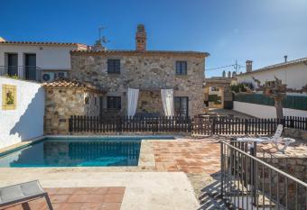 Can Tarana has Balcony rooms