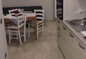 B&B Sovenigo has rooms with a private hot tub