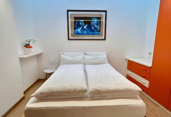 La Terrazza sul Tetto has Balcony rooms