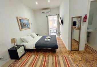 San Francisco Studios Valletta has Balcony rooms