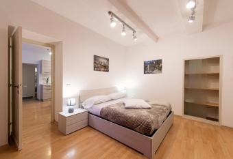 Apartment Orvieto allows 18 year olds to book a room