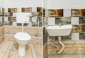 OYO Hotel Classic allows 18 year olds to book a room