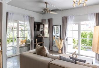 The Golden House @ Suvarnabhumi allows 18 year olds to book a room