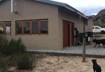 Rocklands Basecamp has Balcony rooms