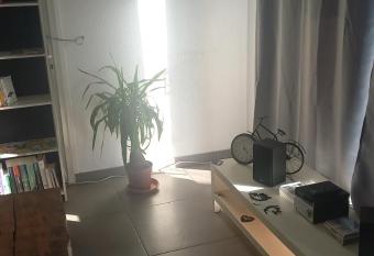 Appartement et studio ind  pendants has Balcony rooms