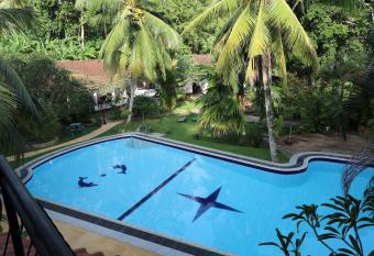 Leijay Garden Retreat has Balcony rooms