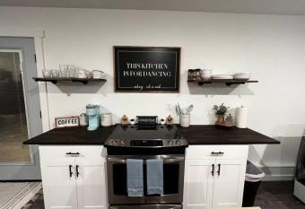 Blackfoot, Idaho, United States has Balcony rooms