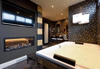  t Goude Hooft has rooms with a private hot tub