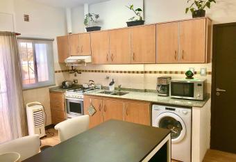 Alquiler por dia  has Balcony rooms