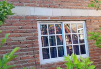 El Seraf  n has Balcony rooms