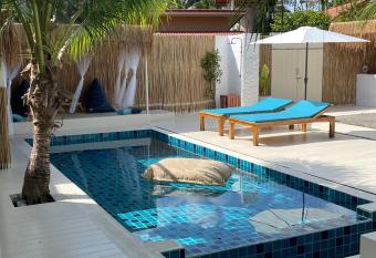 Acqualanta House allows 18 year olds to book a room