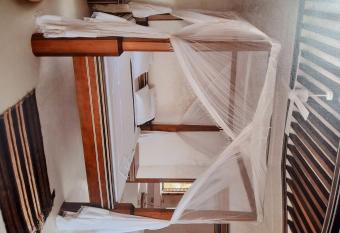 Al-reidy House has Balcony rooms