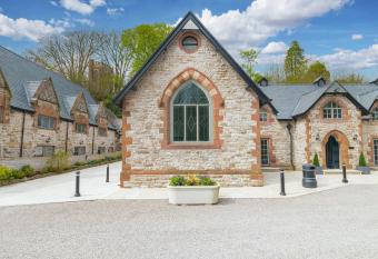 Chequers Lodge- Dalton-in- Furness- Self check in allows 18 year olds to book a room