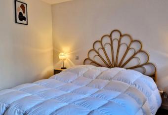 Le Lab yrinthe - 2 pas des thermes - 4/6 voyageurs allows 18 year olds to book a room