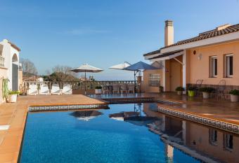 Villa Sol has Balcony rooms