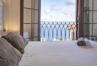 Adosado Pueblo Acantilado 33 has Balcony rooms