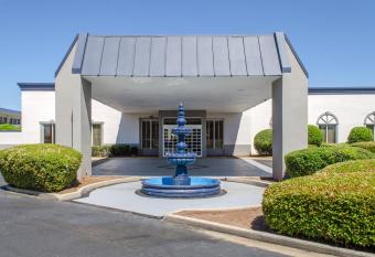 Quality Inn & Suites has Smoking rooms