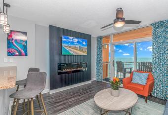 Luxury Penthouse Suite! Led Fireplace-Completely Remodeled! Indoor Waterpark! Dunes Village 1405 allows 18 year olds to book a room