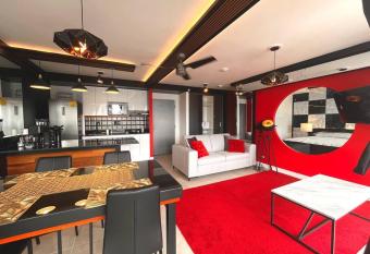 Status Sky: lujo en el piso 21 has Balcony rooms