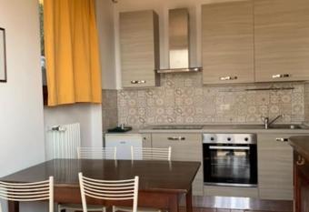 [Appartamento Girasole] allows 18 year olds to book a room