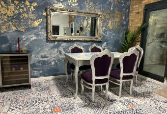 3 bedroom house Colchester allows 18 year olds to book a room