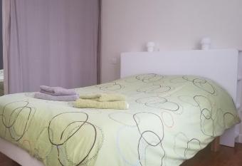 Petite maison aux portes de Paris has Balcony rooms