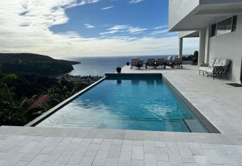 Belle La Maye Bed and Breakfast Villa has Balcony rooms