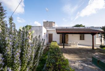 Residenza 43 has Balcony rooms