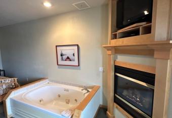 Birchwood Lodge allows 18 year olds to book a room