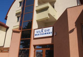 Casa CIC has Balcony rooms