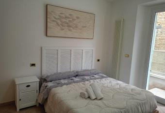 Da Enza - Appartamento al mare has Balcony rooms