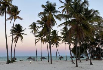 Cristal Resort allows 18 year olds to book a room