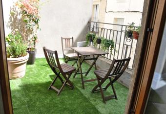 Ida Chambres d h  tes B&B allows 18 year olds to book a room